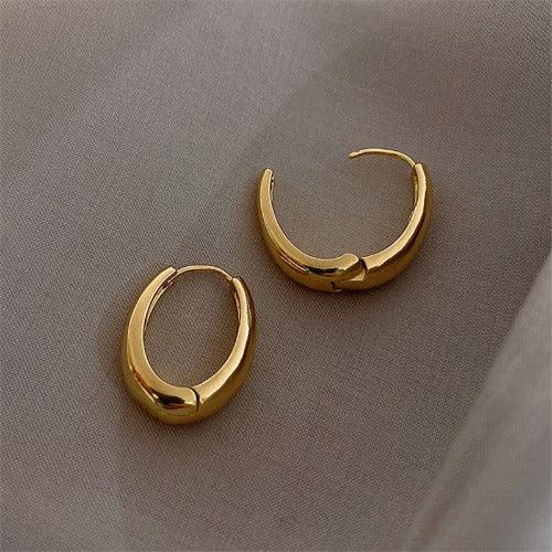 Brinco Argola Média Oval Folheado Ouro 18k